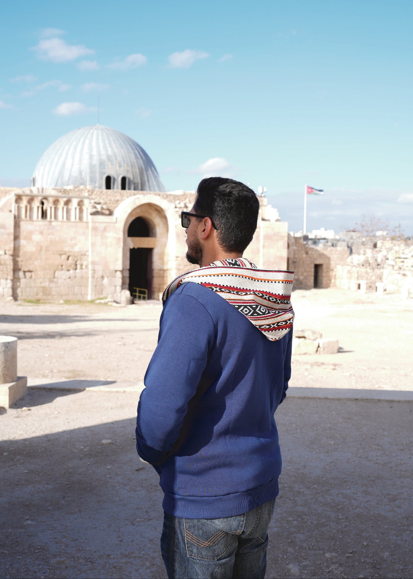 هودي بسحاب مع غطاء رأس بدوي