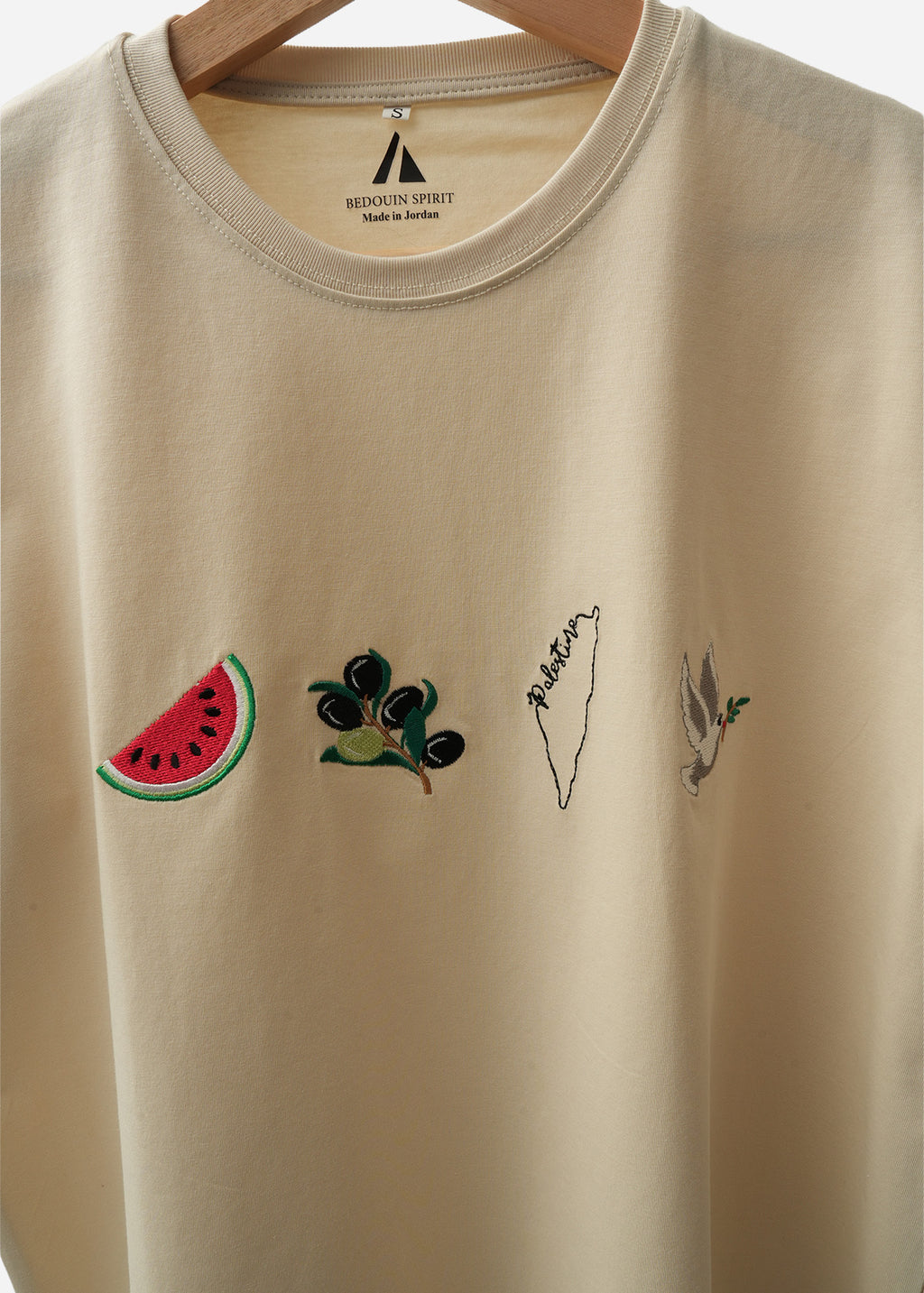 Camiseta negra de sandía