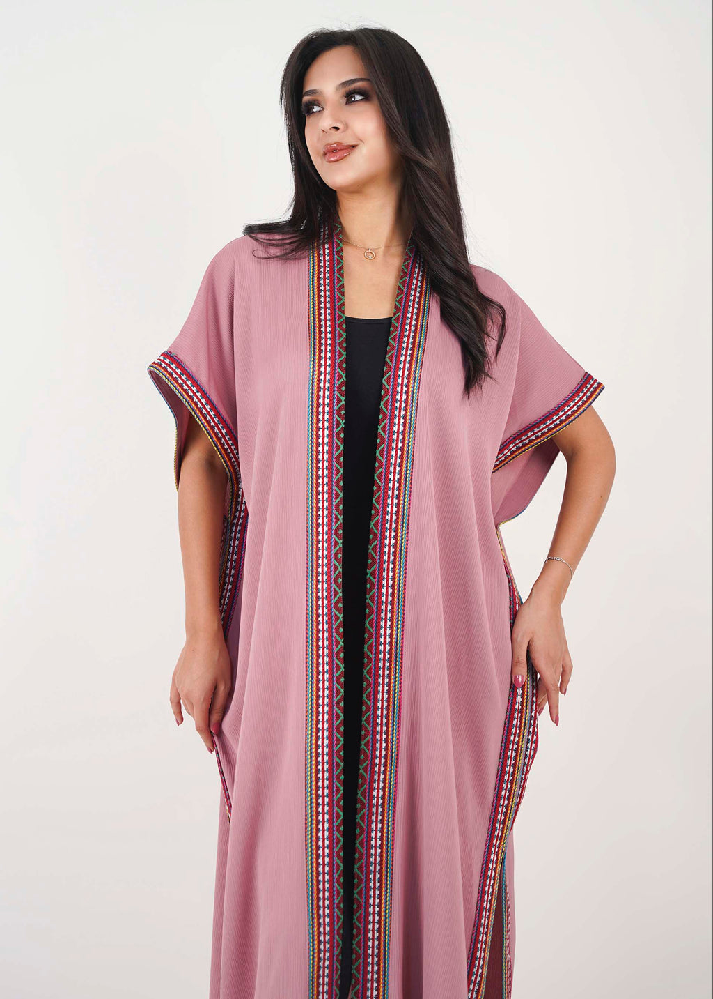 عباية لينين وردية مع سدو مطرز فاخر