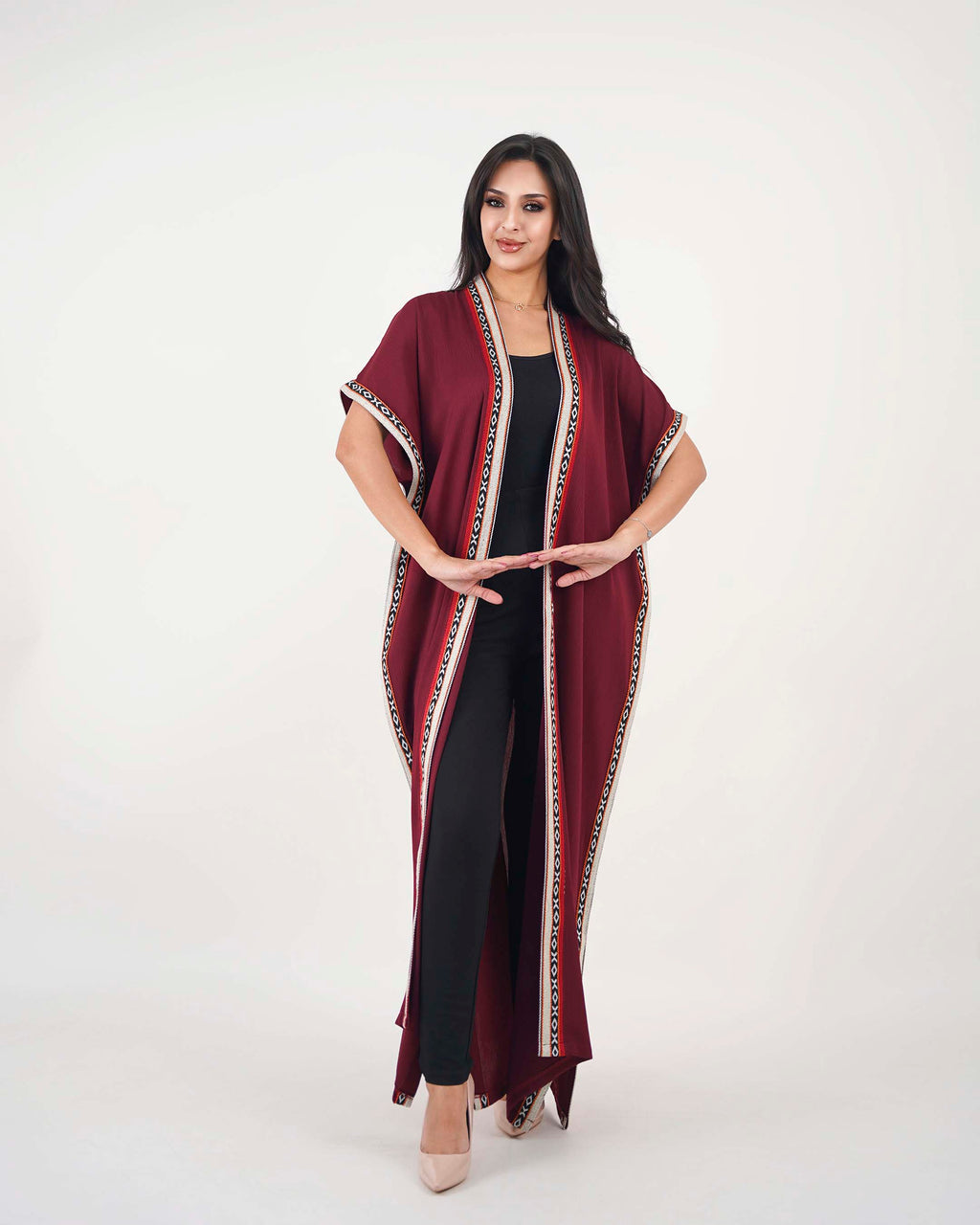 عباية لينين عنابي مع سدو مطرز فاخر