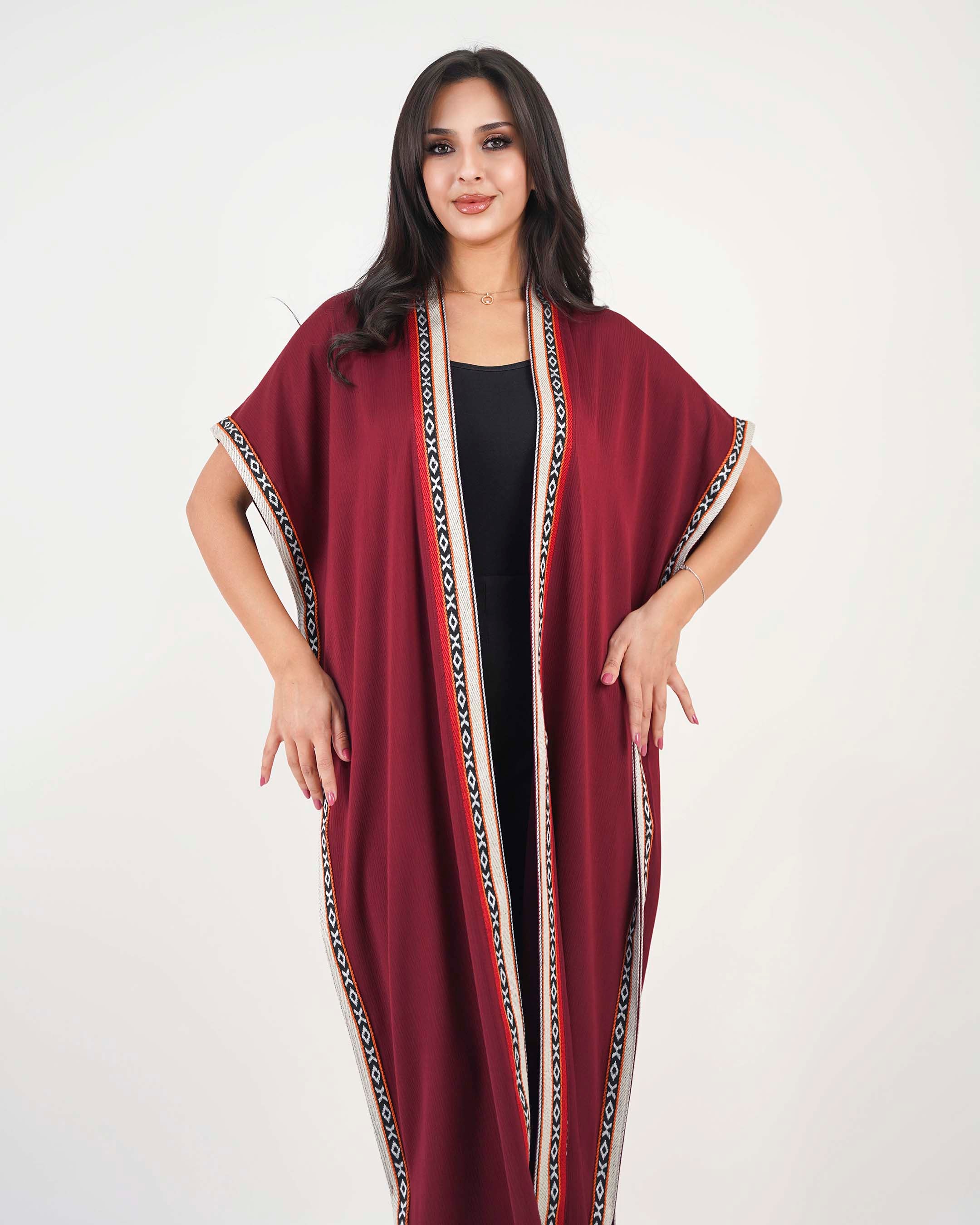 عباية لينين عنابي مع سدو مطرز فاخر