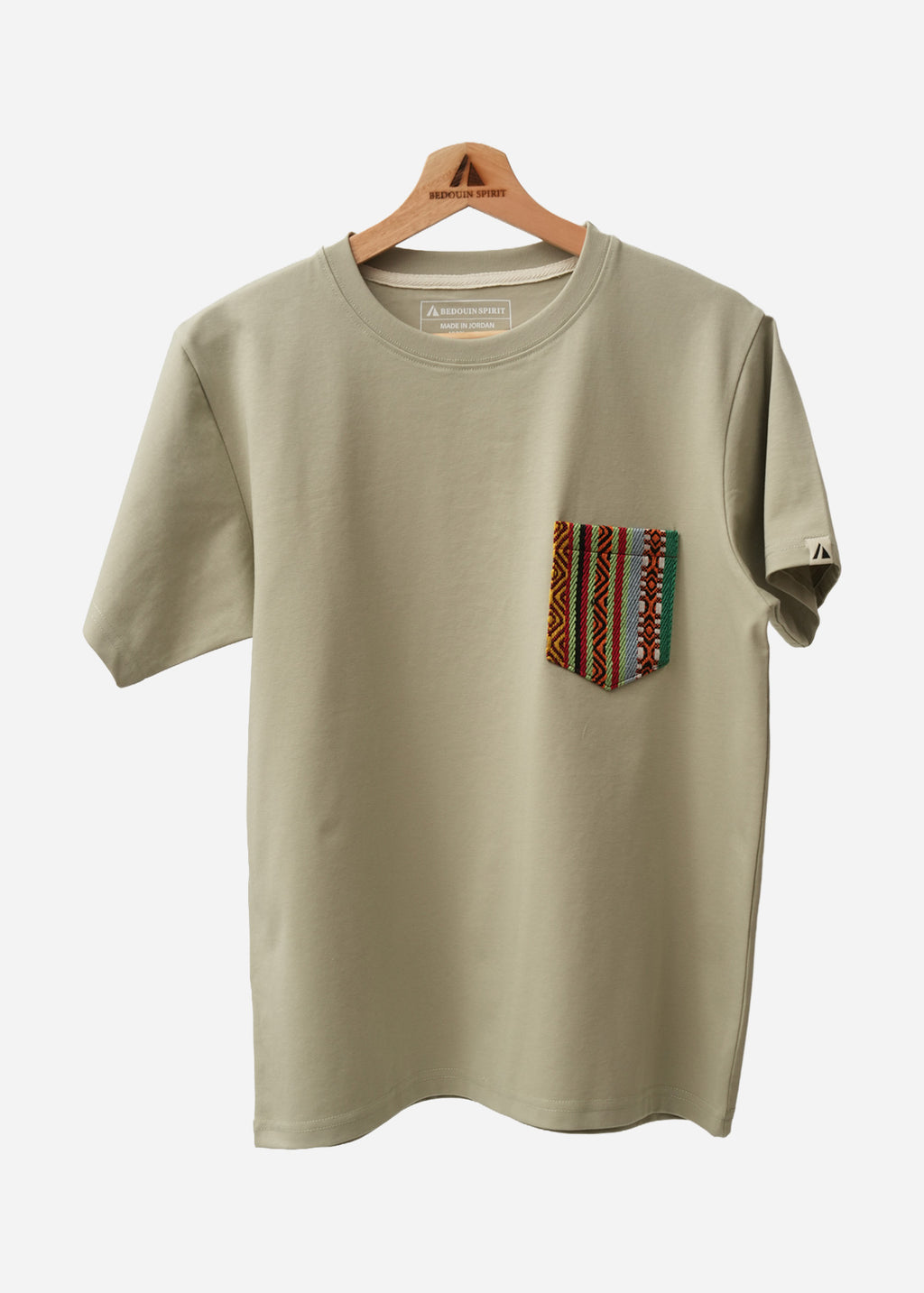 Camiseta multicolor con bolsillo