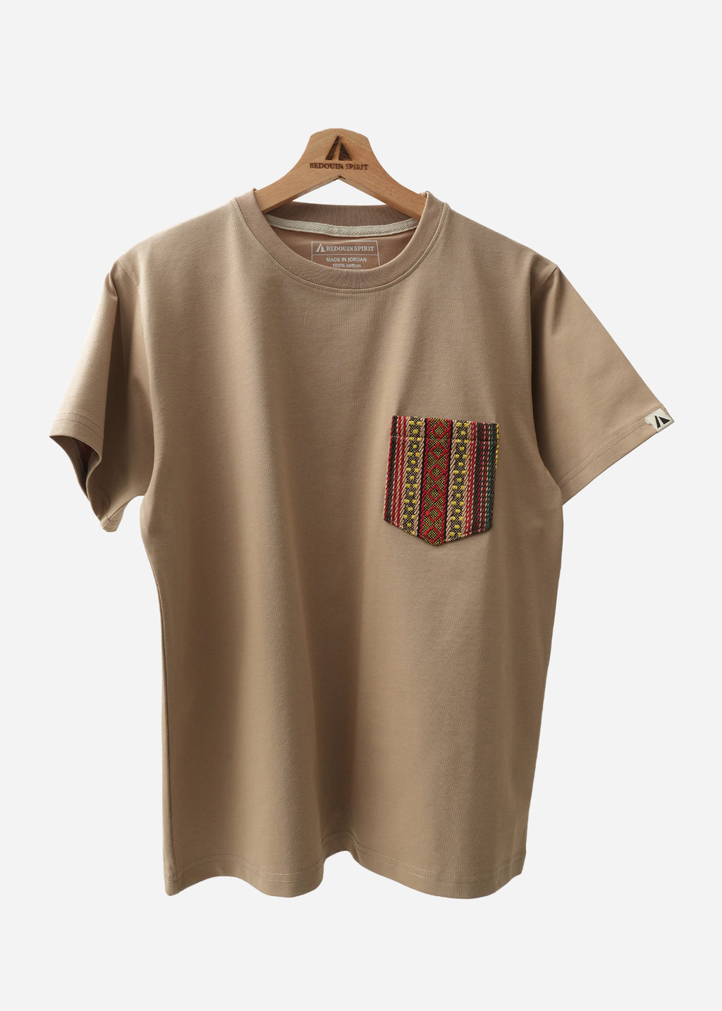 Camiseta multicolor con bolsillo